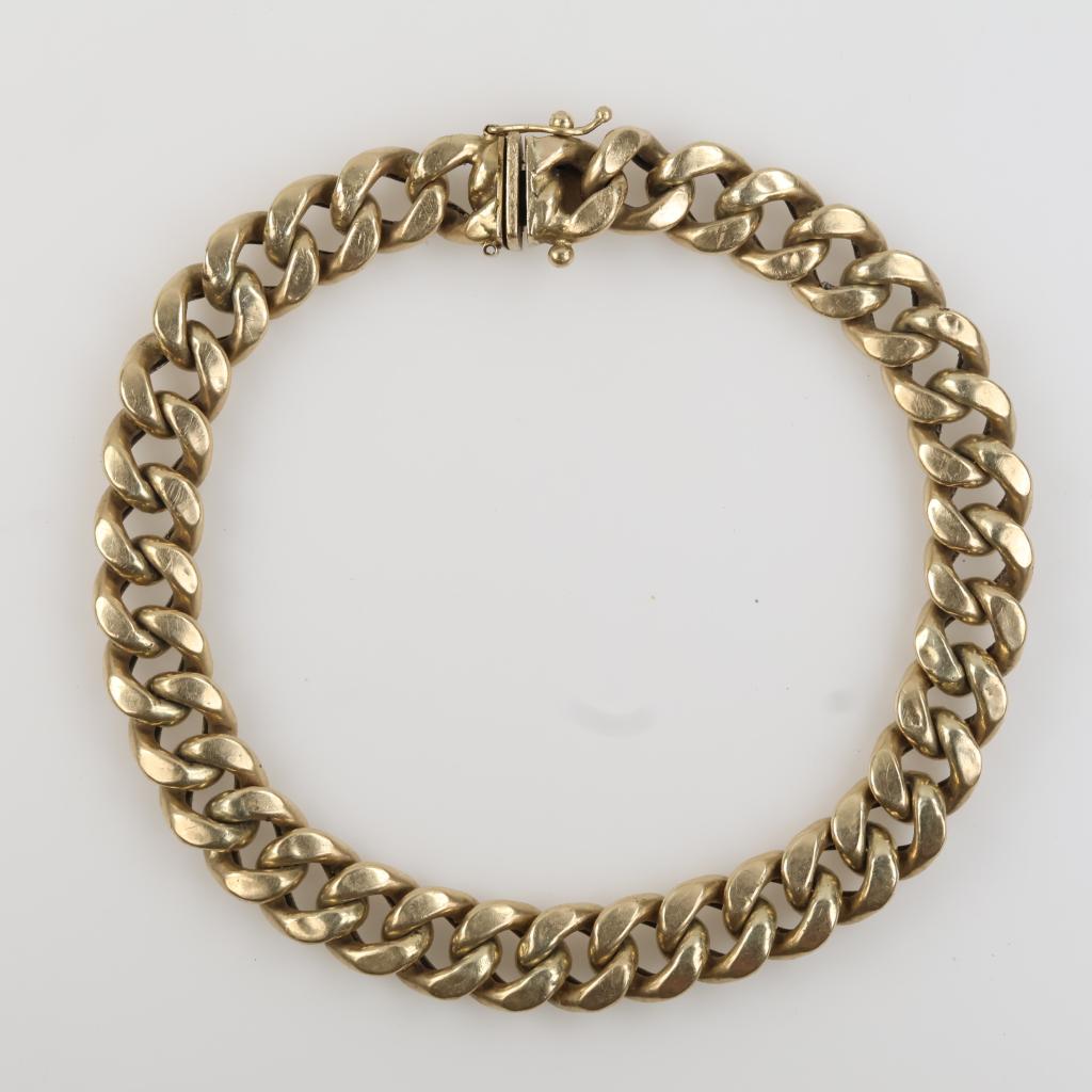 10kt Gold Hollow Link Bracelet