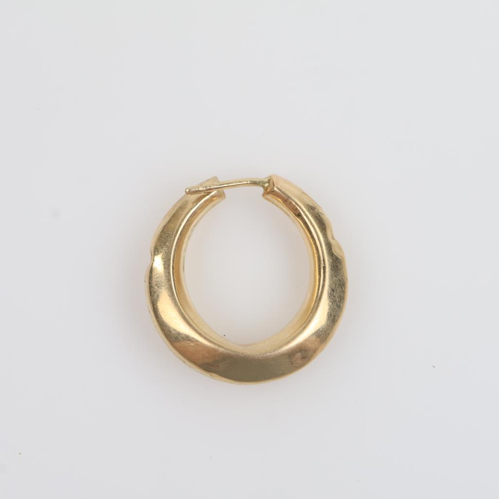 10kt Gold Hoop Earring