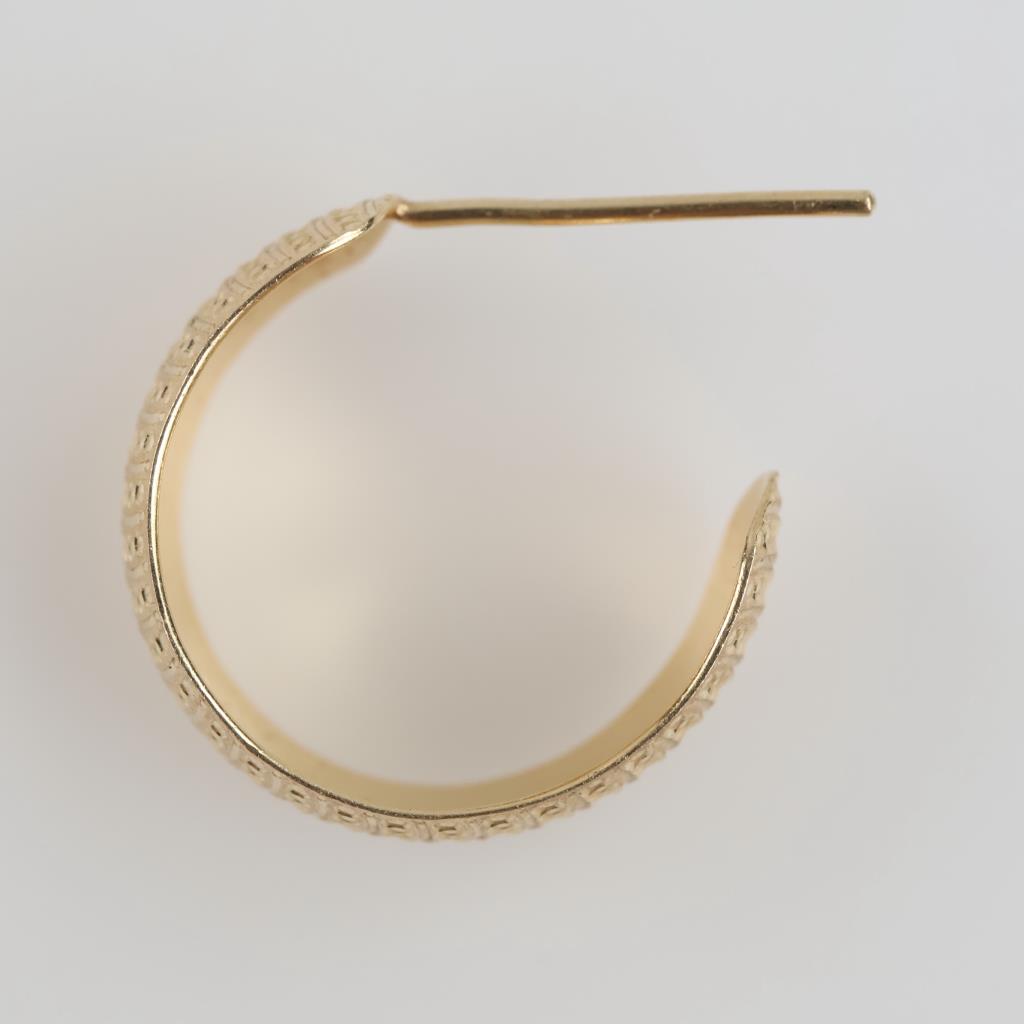 10kt Gold Hoop Earring