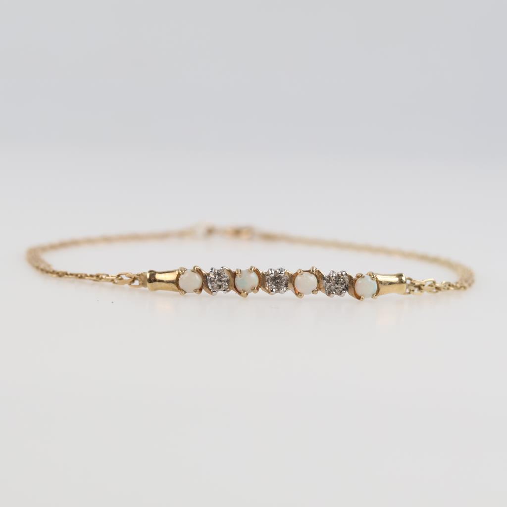10kt Gold Iridescent Stone Clear Stone Accent Bracelet