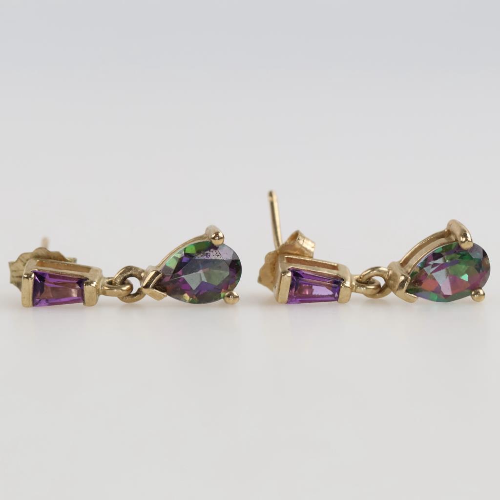 10kt Gold Iridescent Stone Earrings