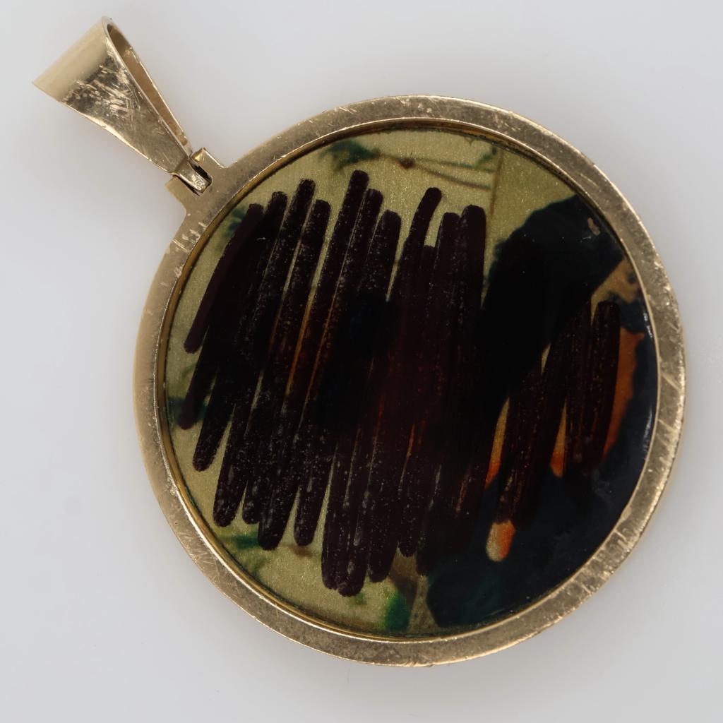 10kt Gold Keepsake Pendant