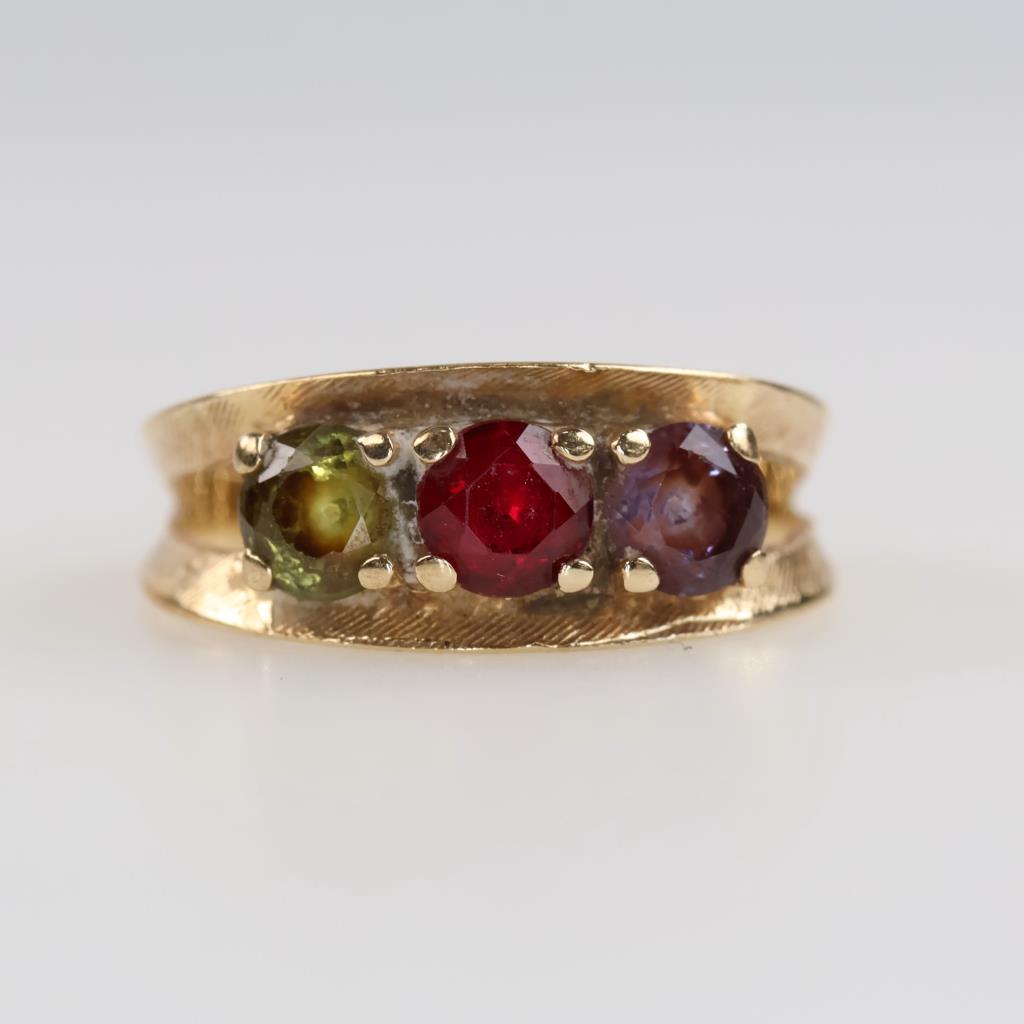 10kt Gold Multicolored Stone Ring