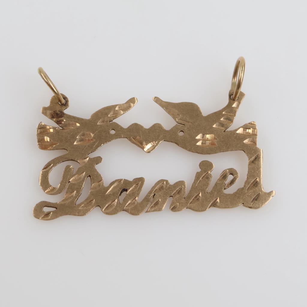 10kt Gold Name Pendant