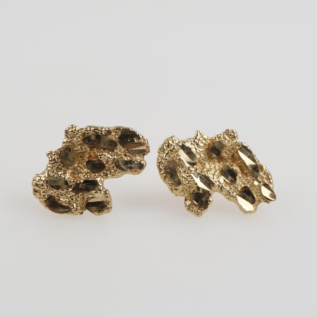 10kt Gold Nugget Style Stud Earrings
