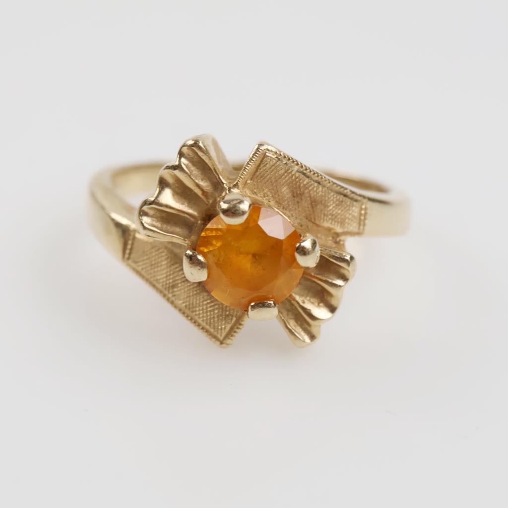 10kt Gold Orange Stone Ring