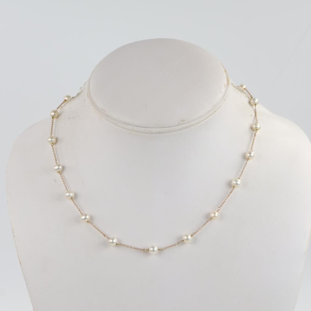 10kt Gold Pearl Necklace | Property Room
