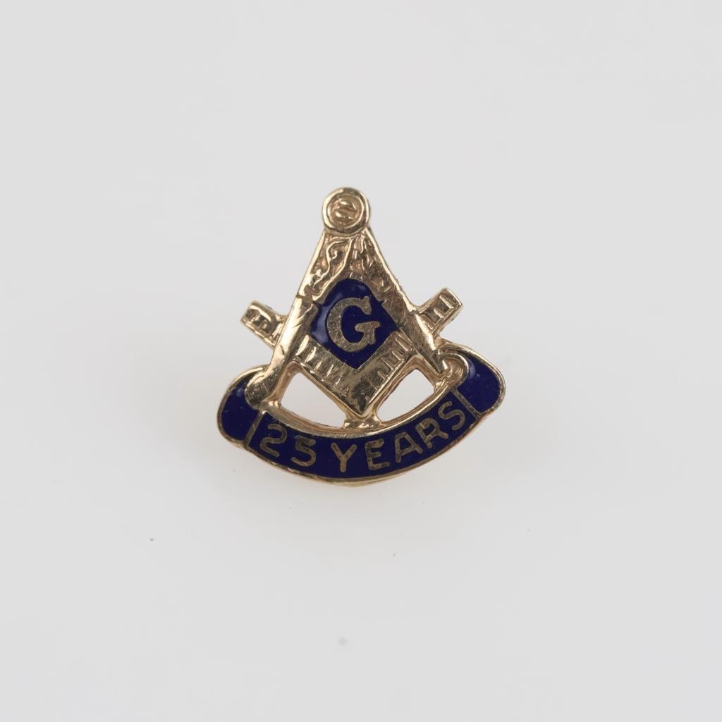 10kt Gold Pin