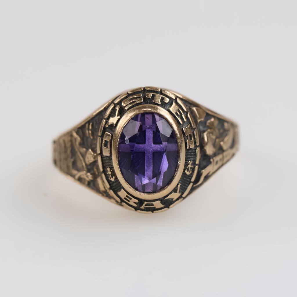 10kt Gold Purple Stone Class Ring