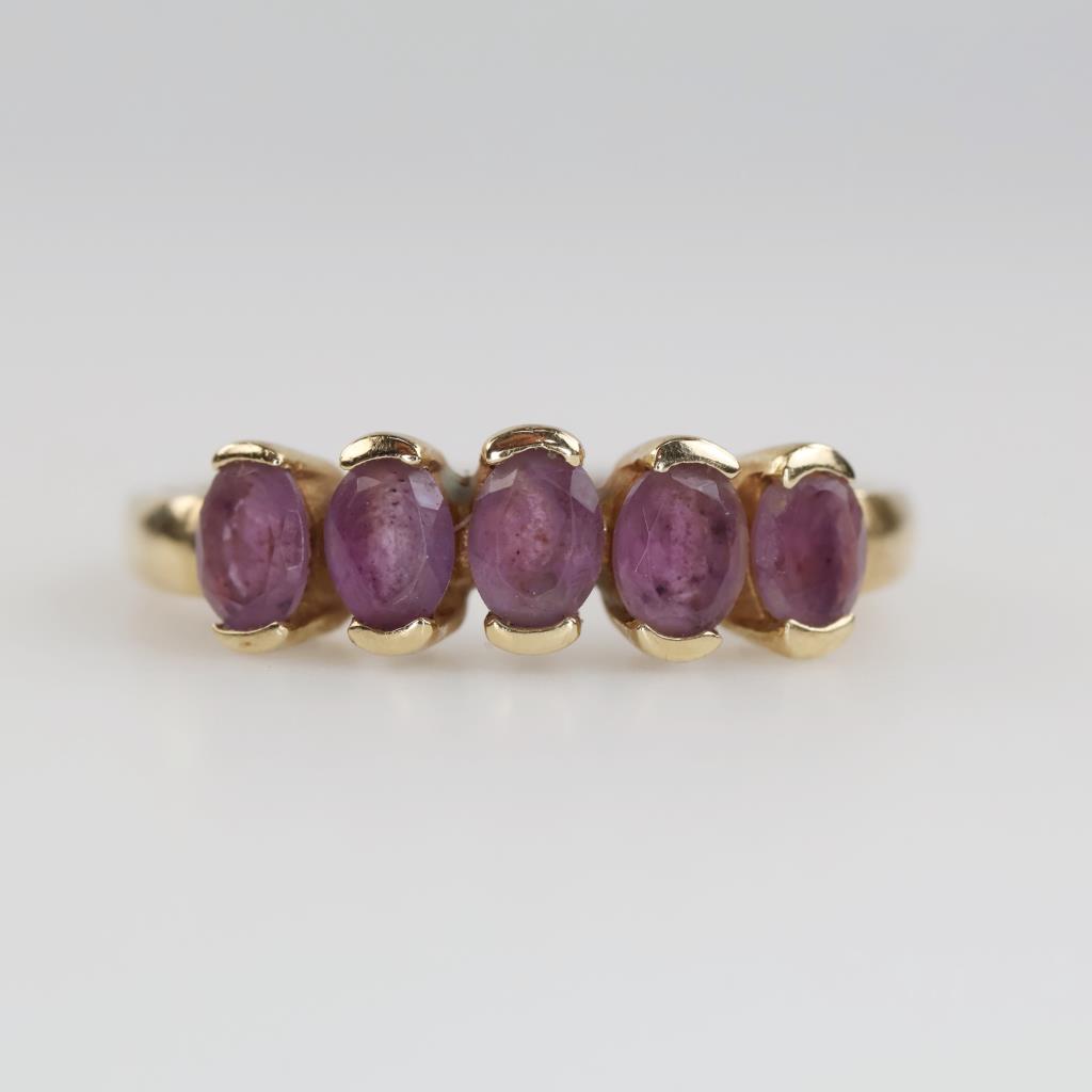 10kt Gold Purple Stone Ring