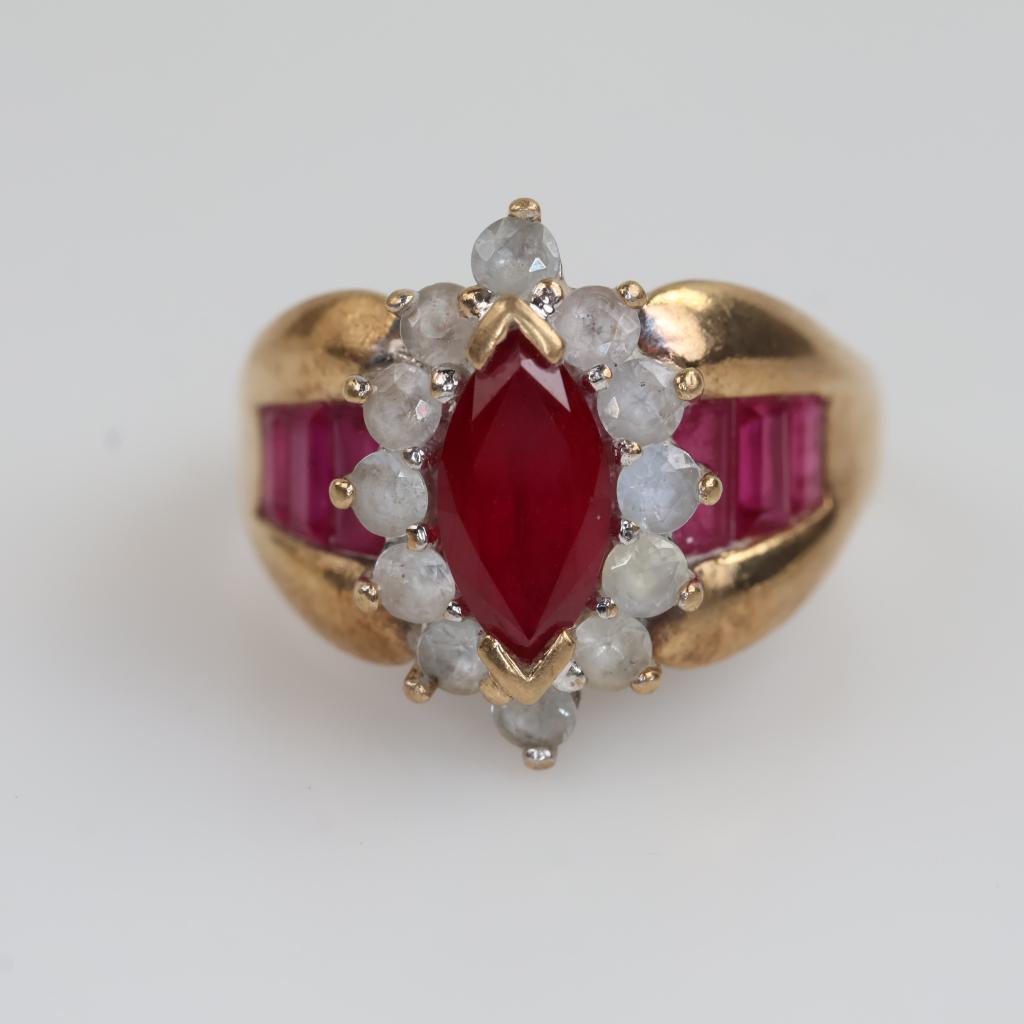 10kt Gold Red And Clear Stone Ring
