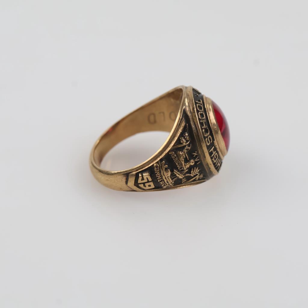 10kt Gold Red Stone Class Ring | Property Room