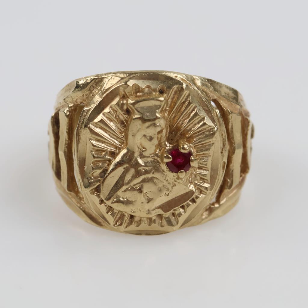 10kt Gold Red Stone Ring