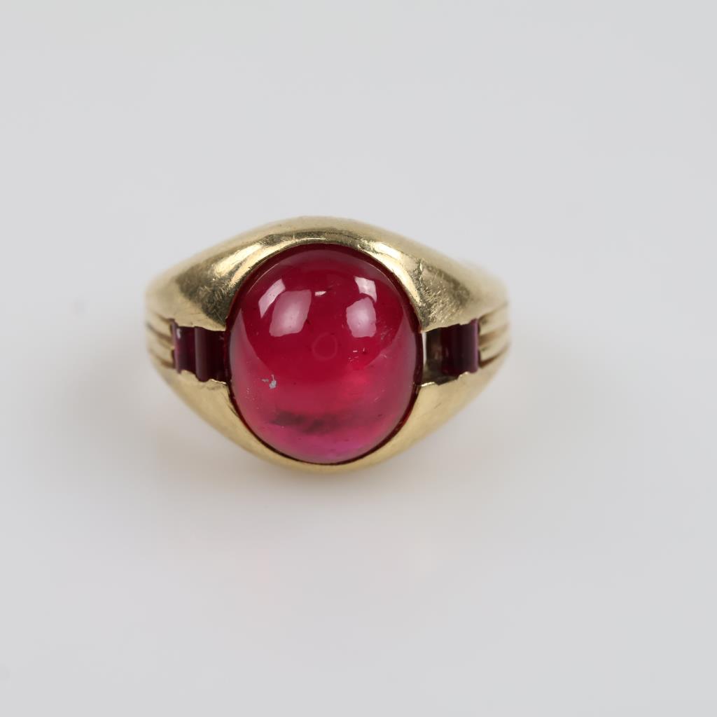 10kt Gold Red Stone Ring
