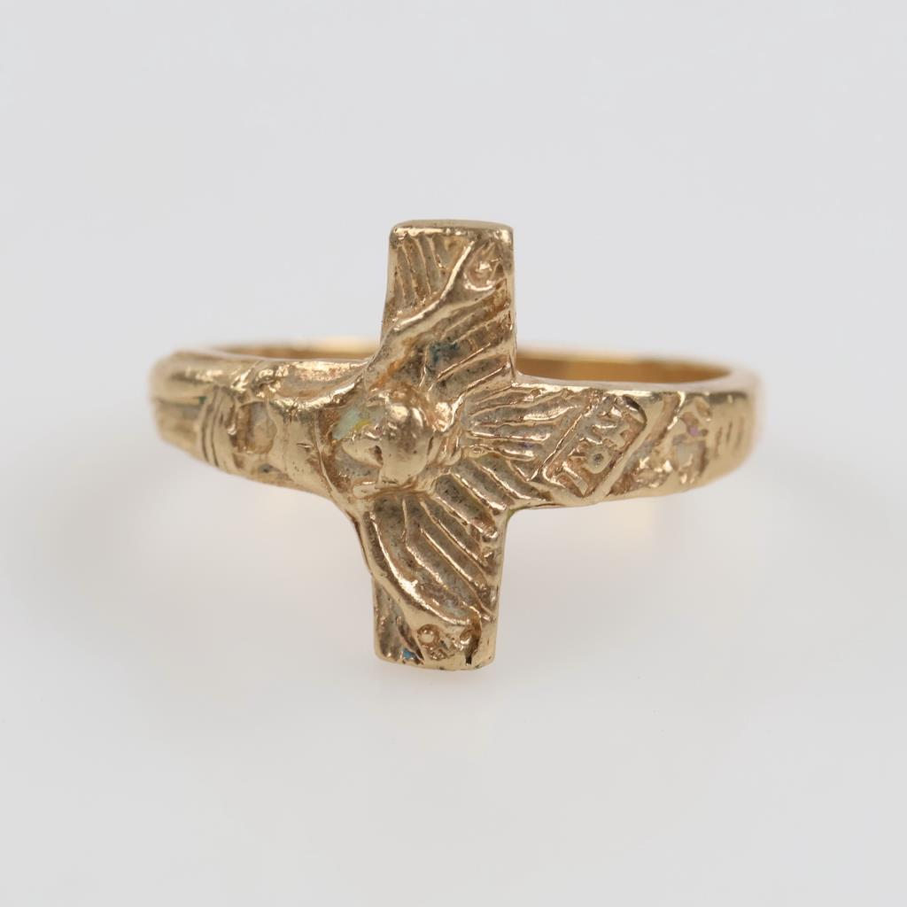 10kt Gold Religious Cross Ring