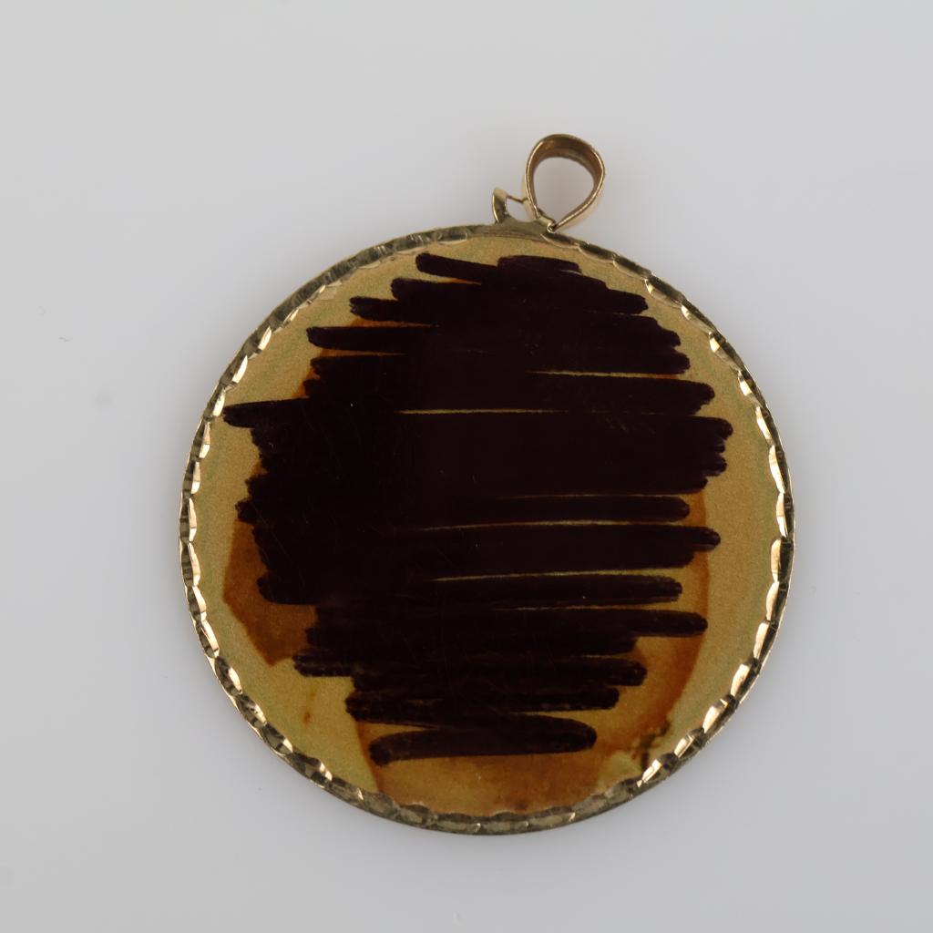 10kt Gold  Round Pendant