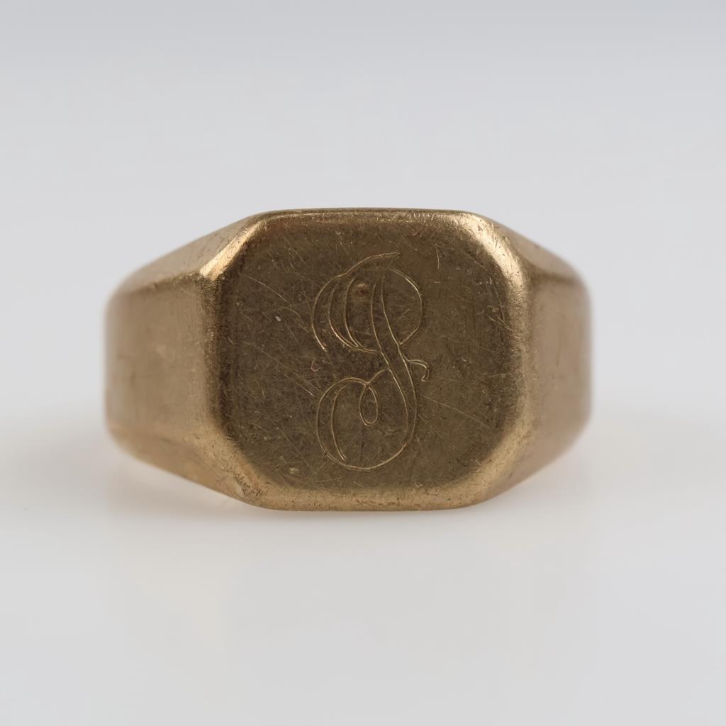 10kt Gold Signet Ring