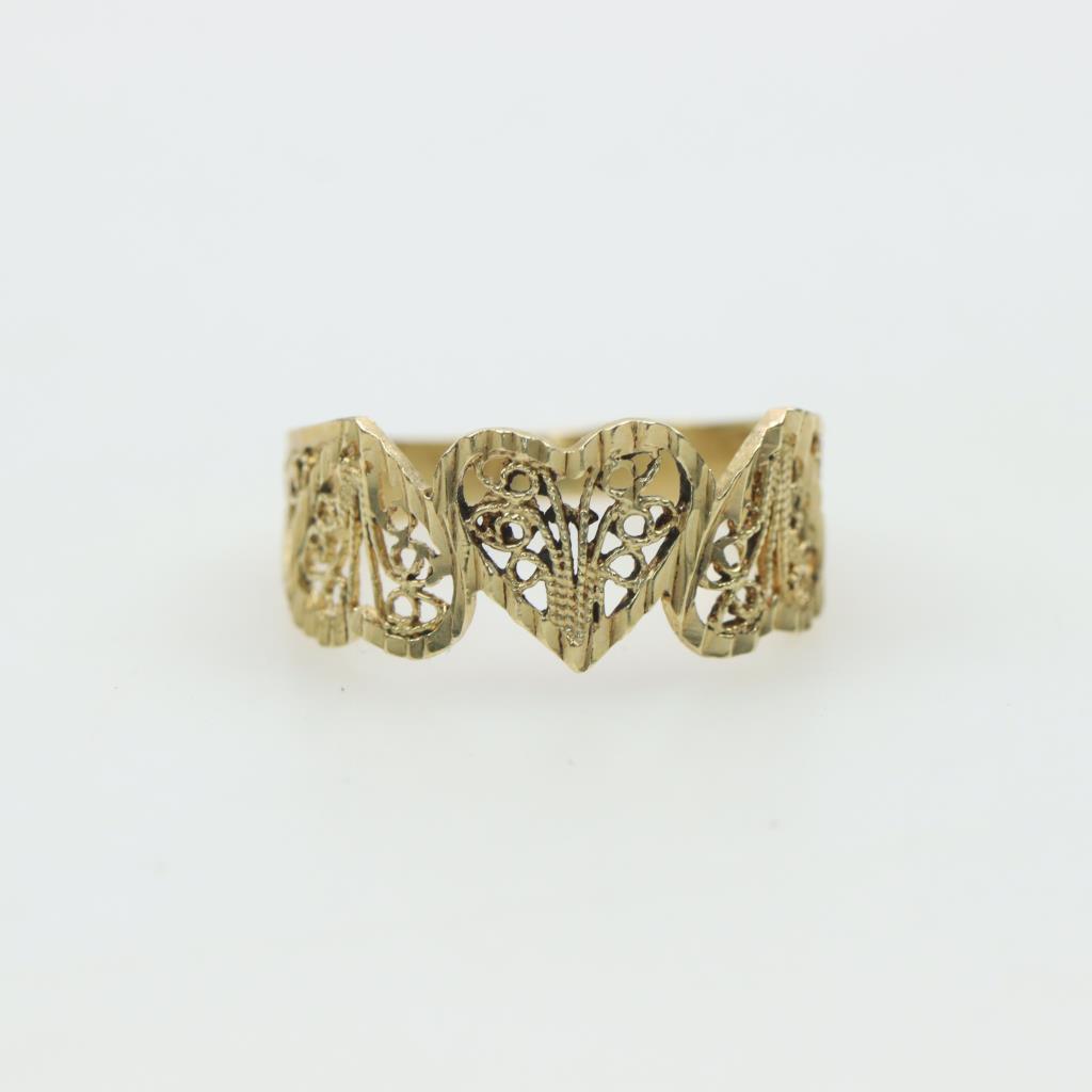10kt Gold The Heart Filigree Ring | Property Room