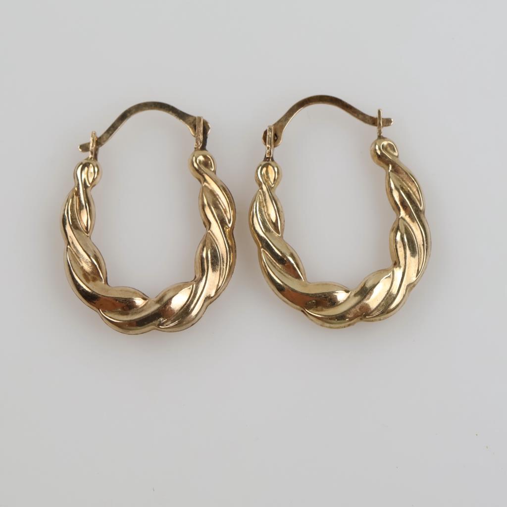 10kt Gold Twisted Hollow Hoop Earrings