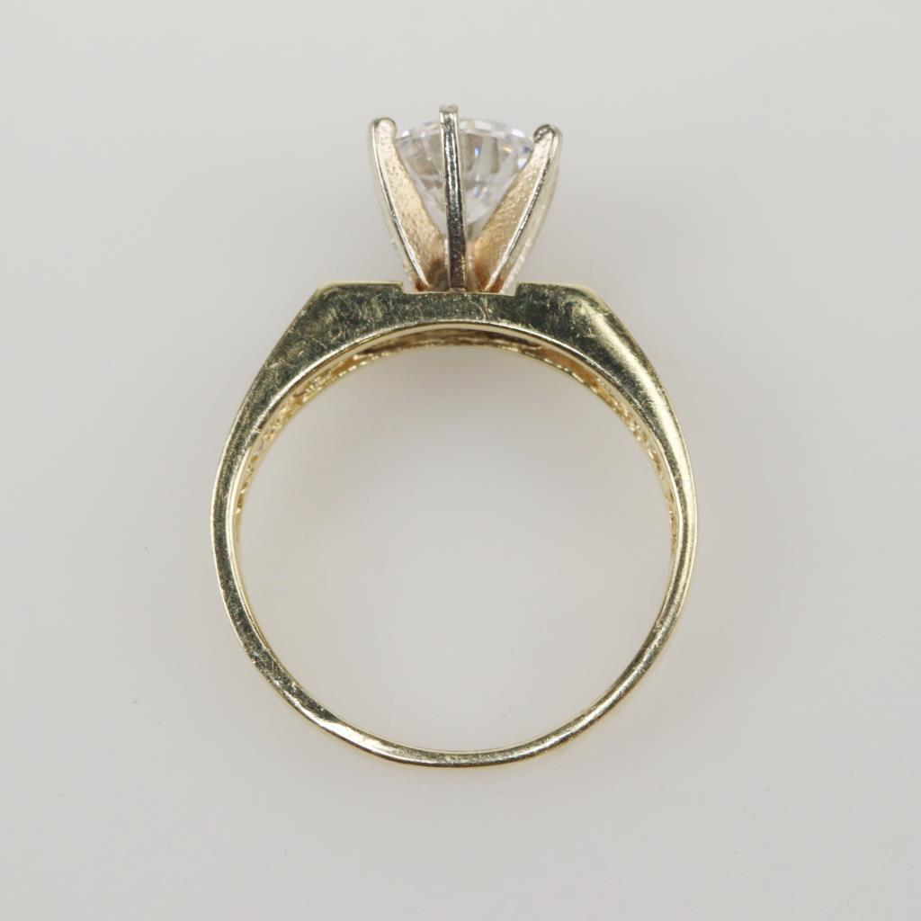 10kt GP Cubic Zirconia and Diamond accent Engagement Ring Property Room