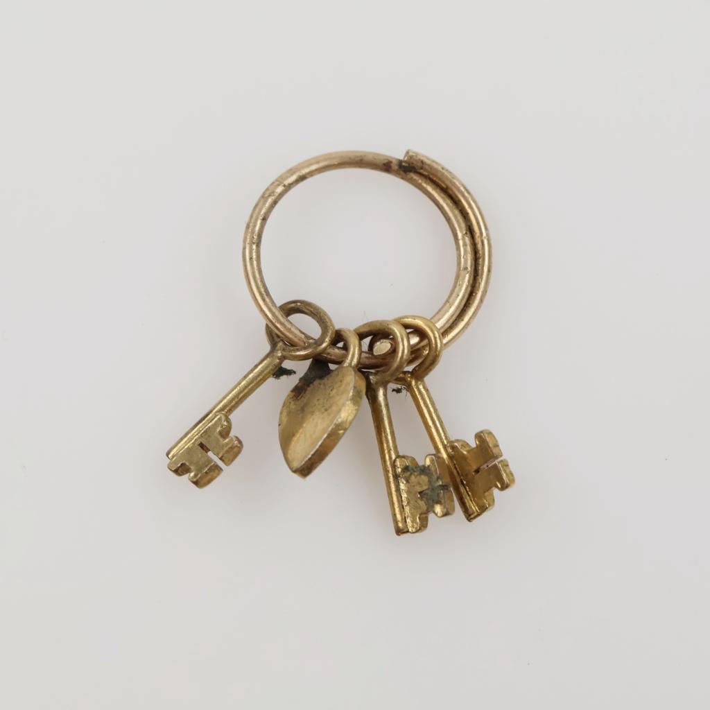 10kt GP Heart & Keys Charm Pendant