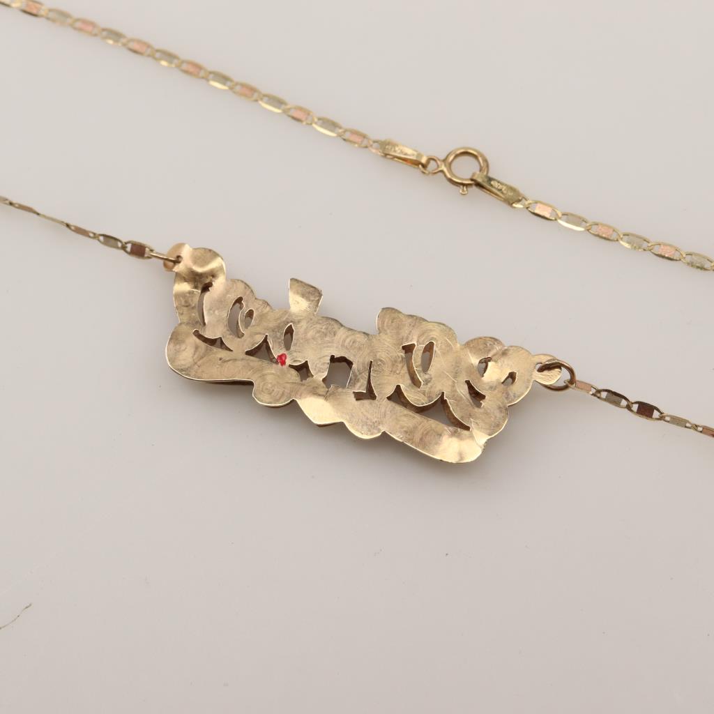 10kt Tricolor Gold Name Plate Necklace Property Room