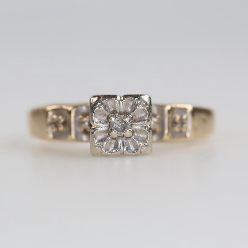 10kt Two Tone Gold Diamond Ring