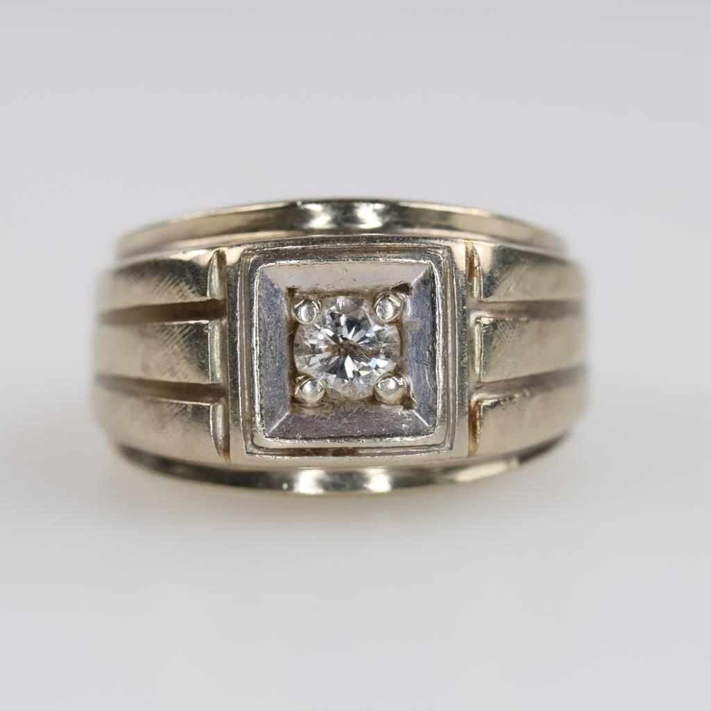 10kt Two Tone Gold Diamond Ring