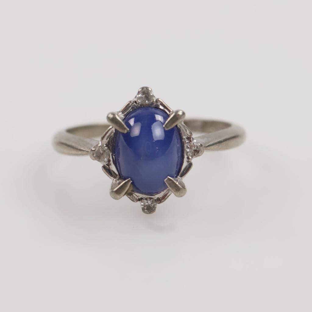 10kt White Gold Blue Stone Clear Stone Accent Ring