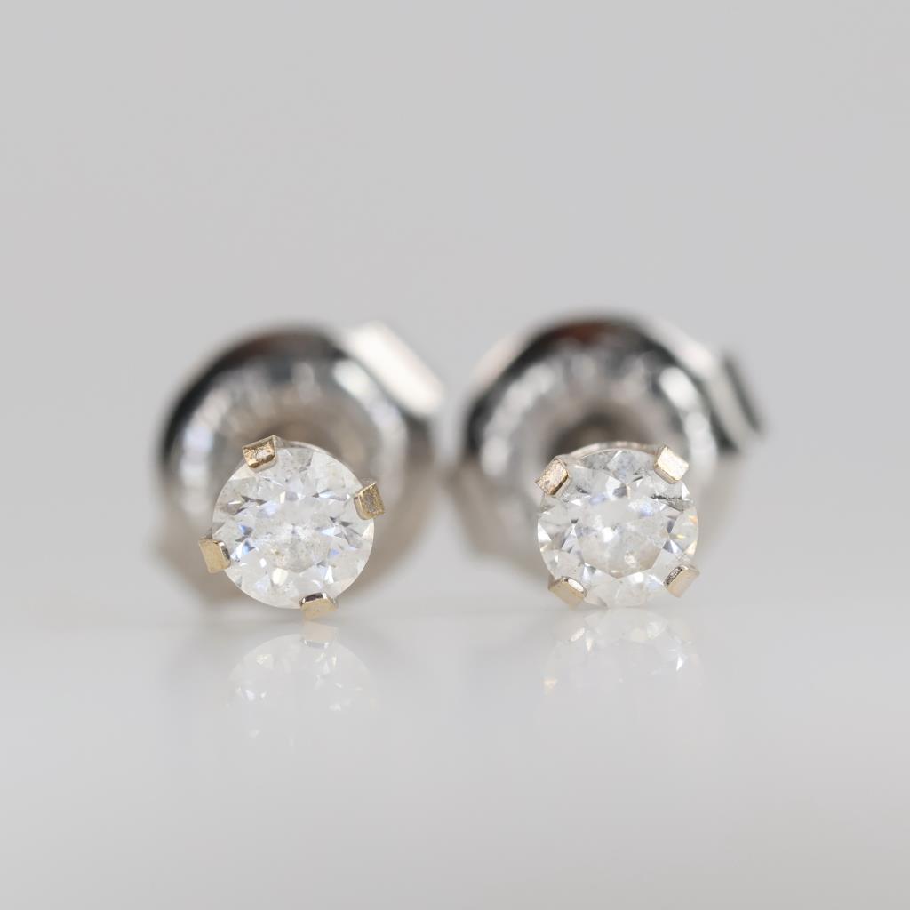 10kt White Gold Clear Stone Earrings