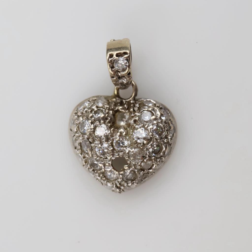 10kt White Gold Clear Stone Heart Pendant