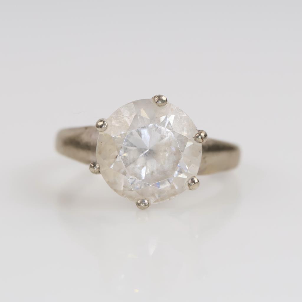 10kt White Gold Clear Stone Ring