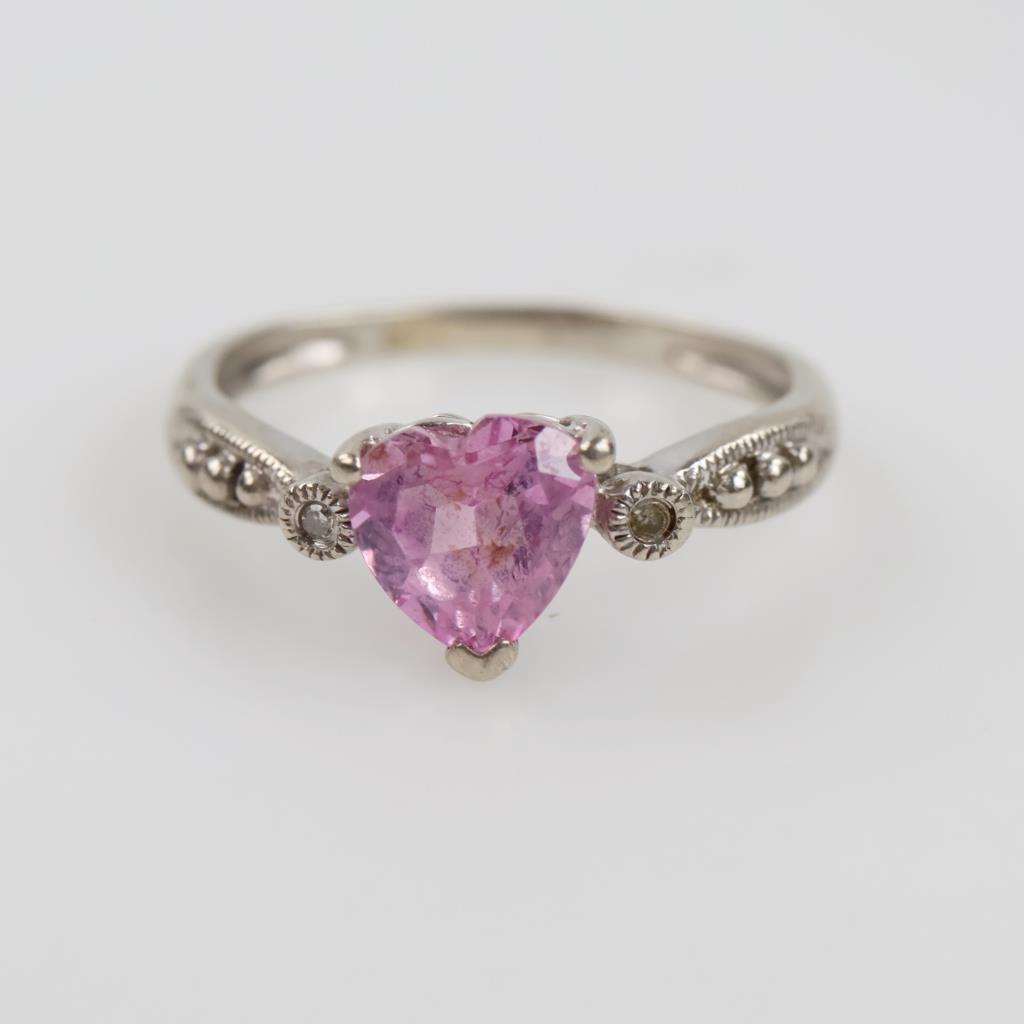 10kt White Gold Diamond And Pink Stone Ring