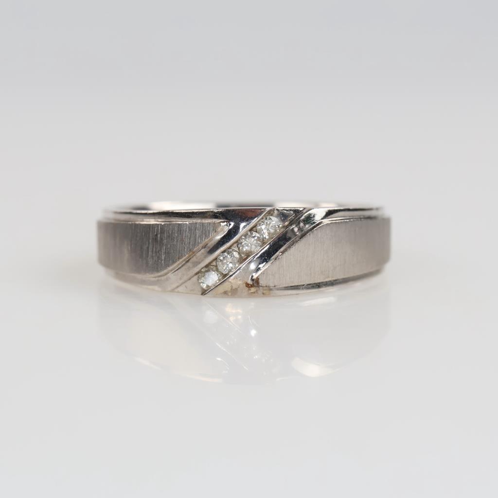10kt White Gold Diamond Band