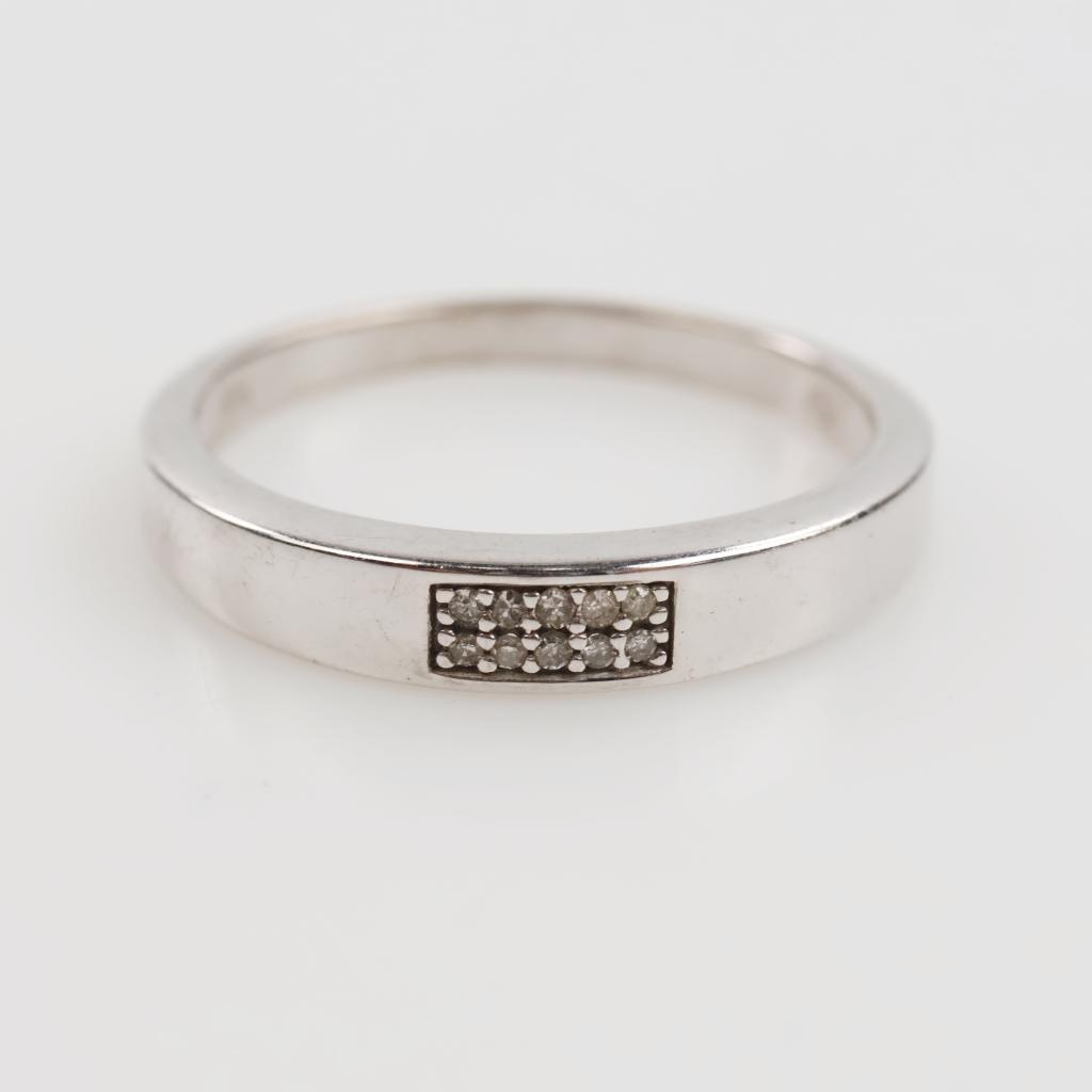 10kt White Gold Diamond Band