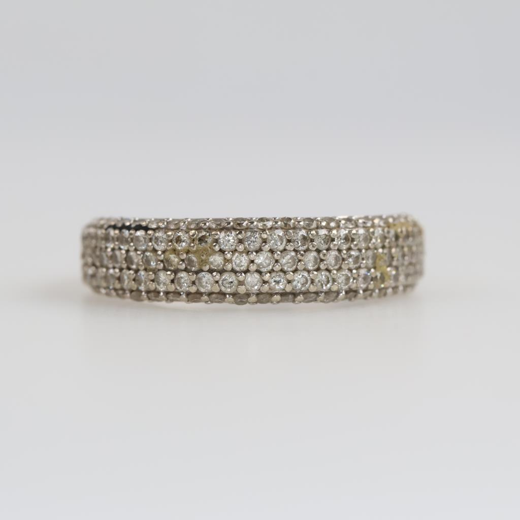 10kt White Gold Diamond Band