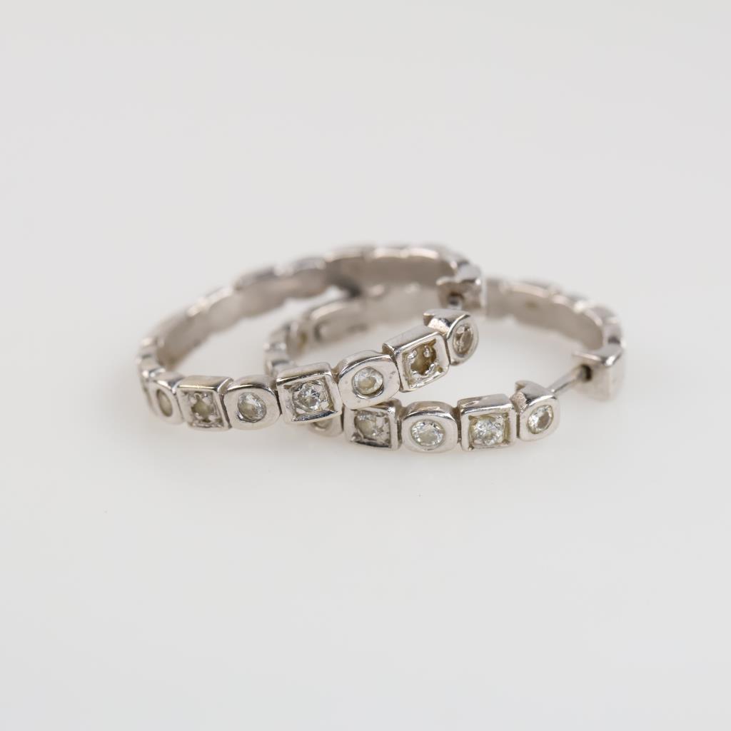10kt White Gold Diamond Hoop Earrings