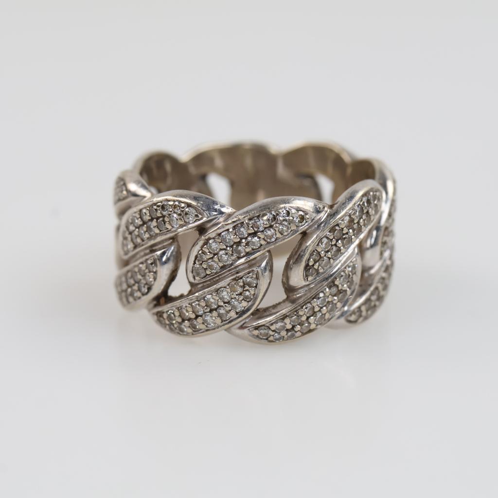 10kt White Gold Diamond Ring