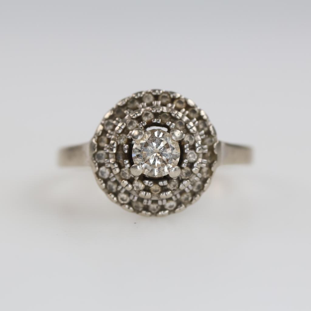 10kt White Gold Diamond Ring