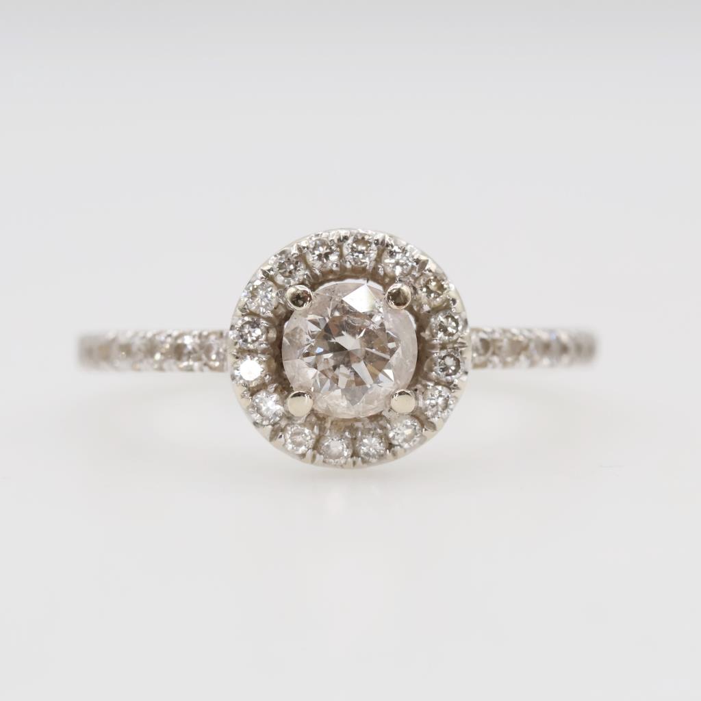 10kt White Gold Diamond Ring