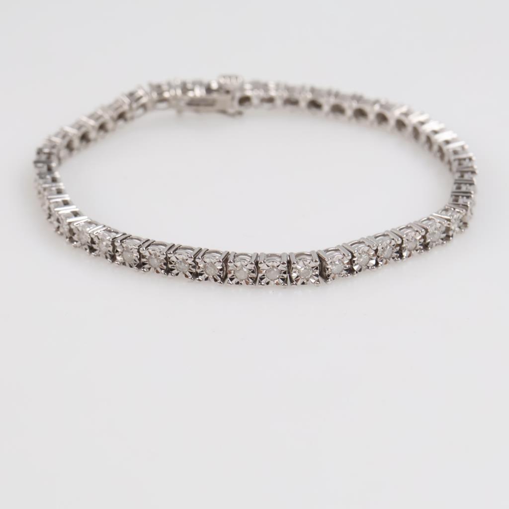 10kt White Gold Diamond Tennis Bracelet