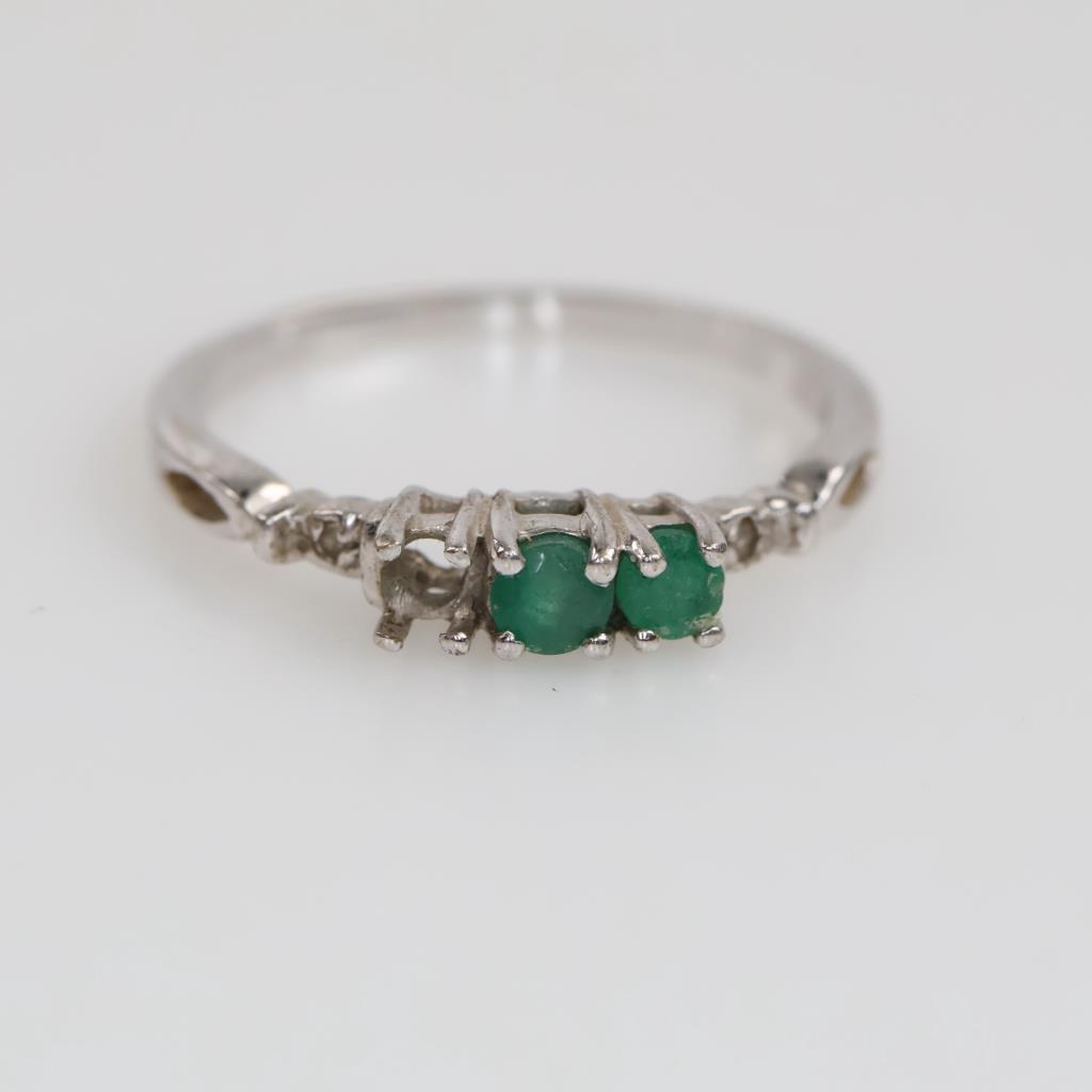 10kt White GP Green Stone Diamond Accent Ring
