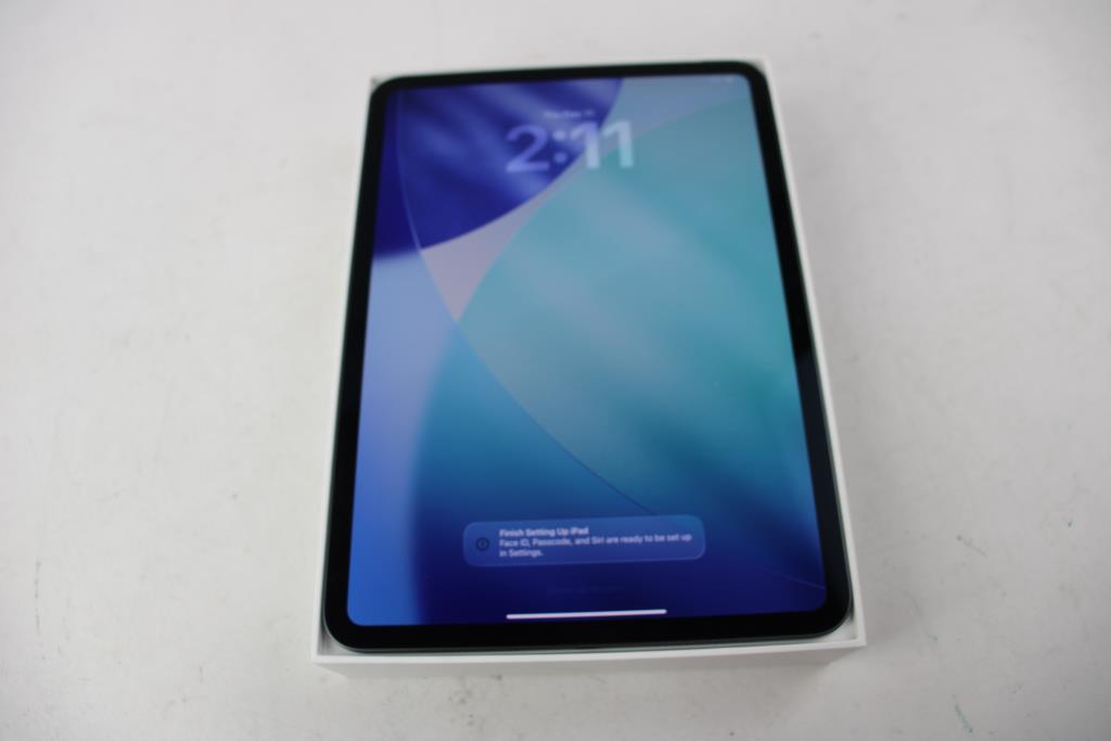 11" Apple IPad Pro (M4), 256GB, Wi-Fi Only - NEW IN OPEN BOX