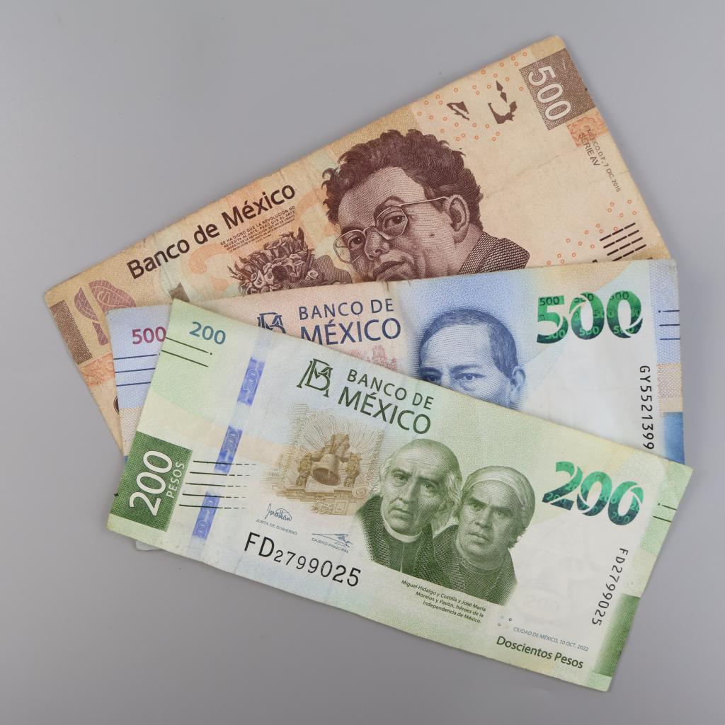 1200 Mexican Pesos