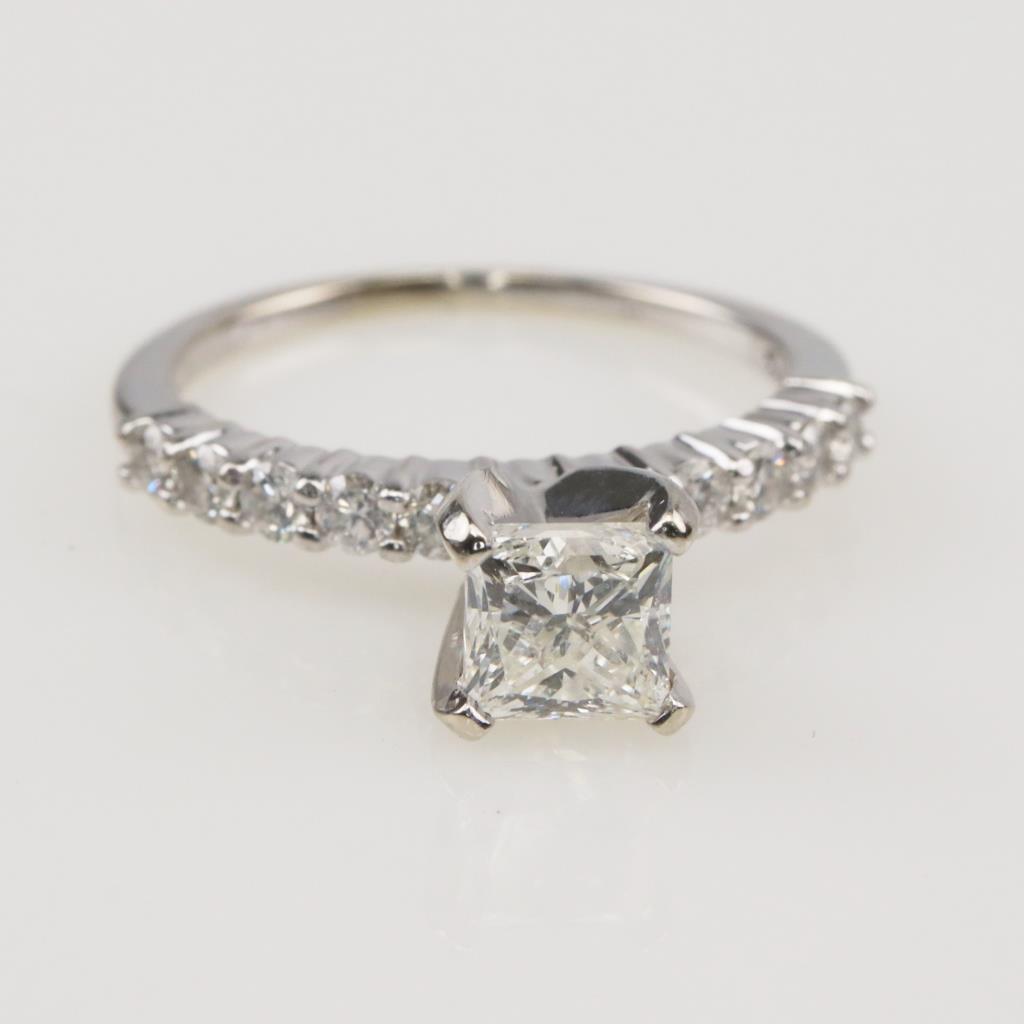 1.26ctTW Diamond 14kt White Gold Engagement RingEvaluated By Our