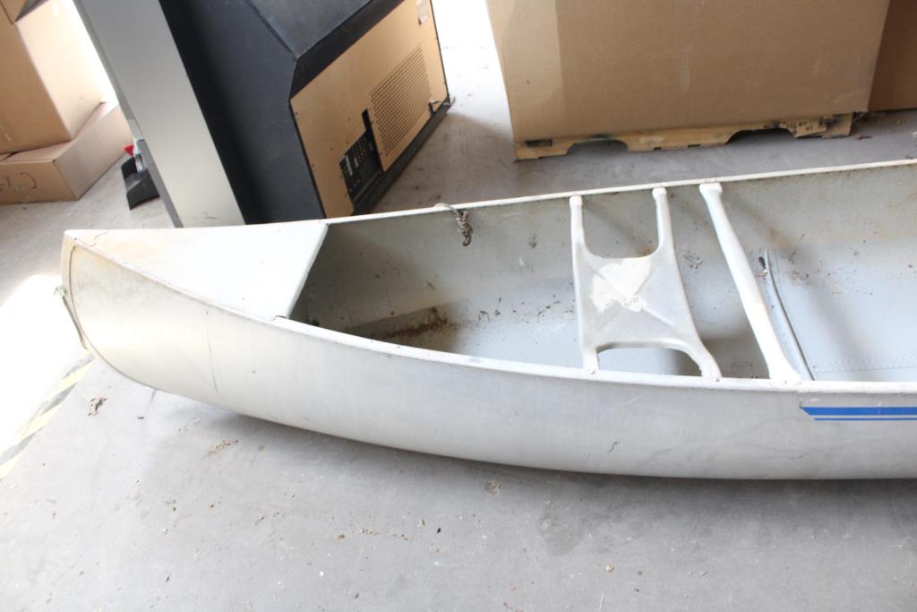 14' Grumman Aluminum Canoe Property Room