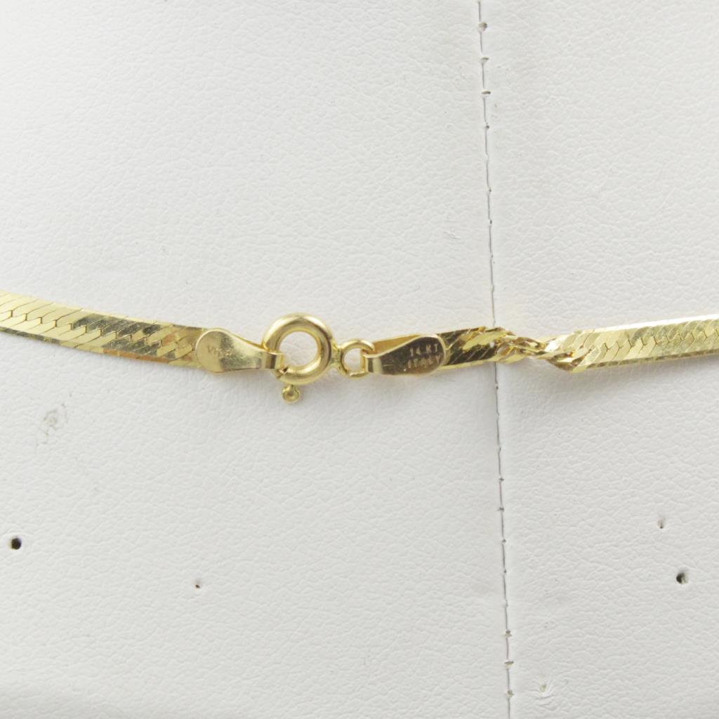 14kt Gold 3.6g Herringbone Chain Necklace Property Room