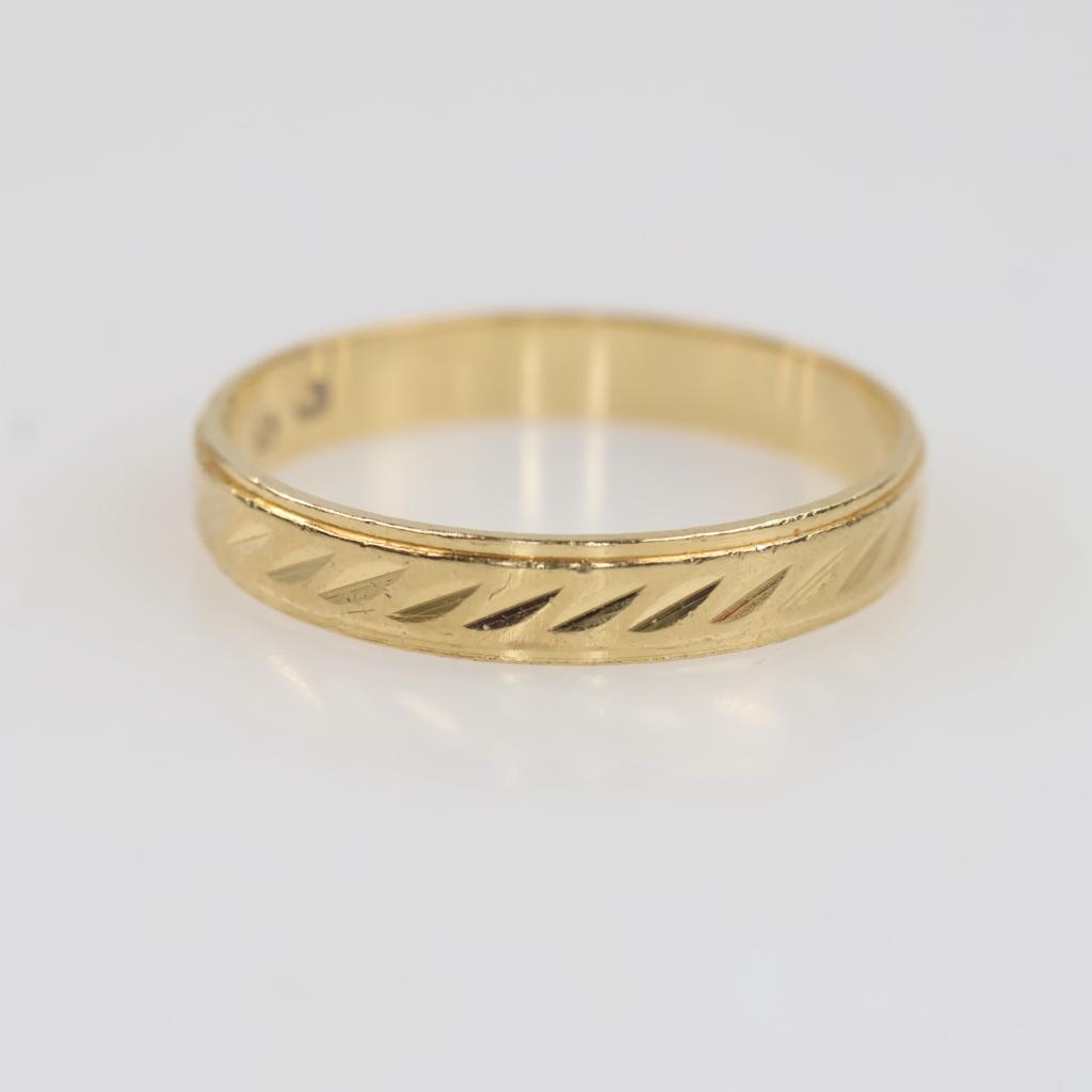 14kt Gold Band