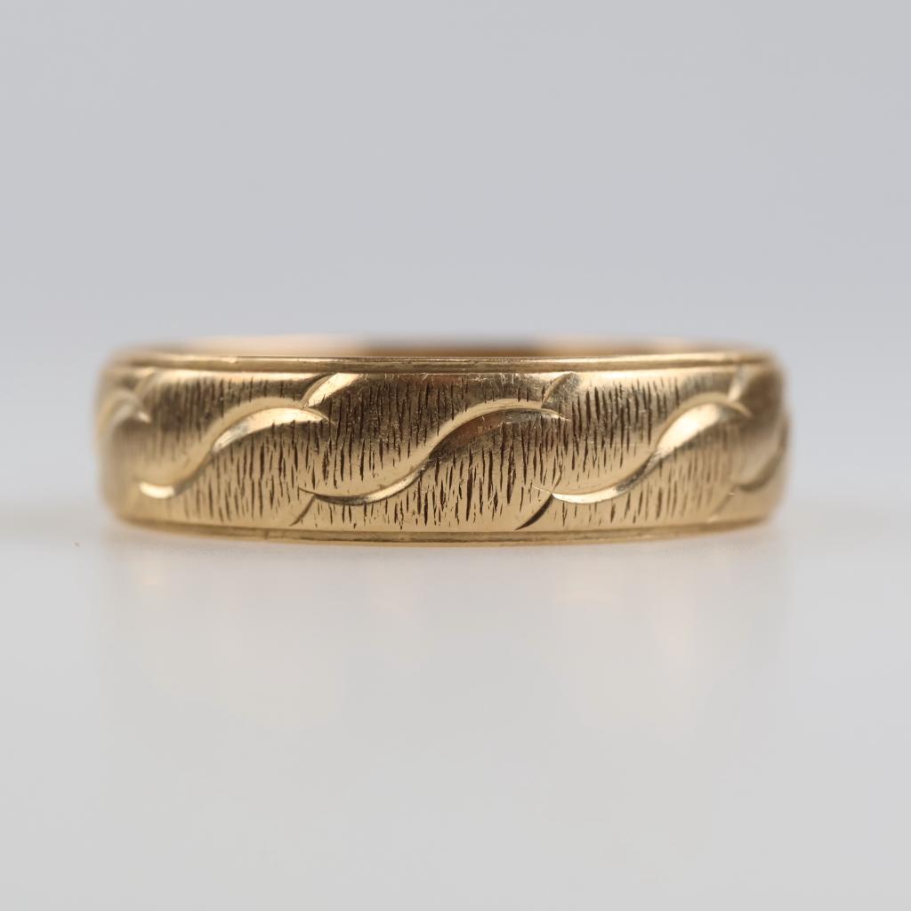 14kt Gold Band