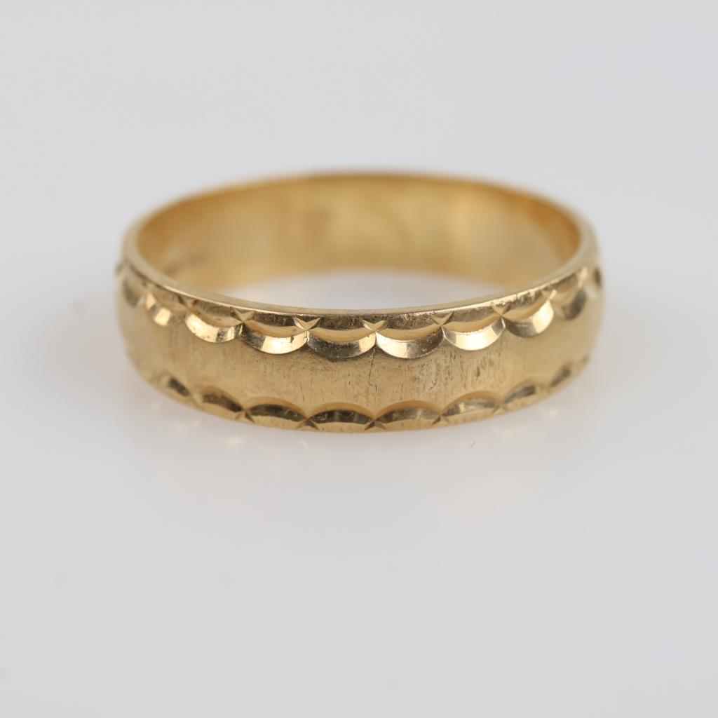 14kt Gold Band